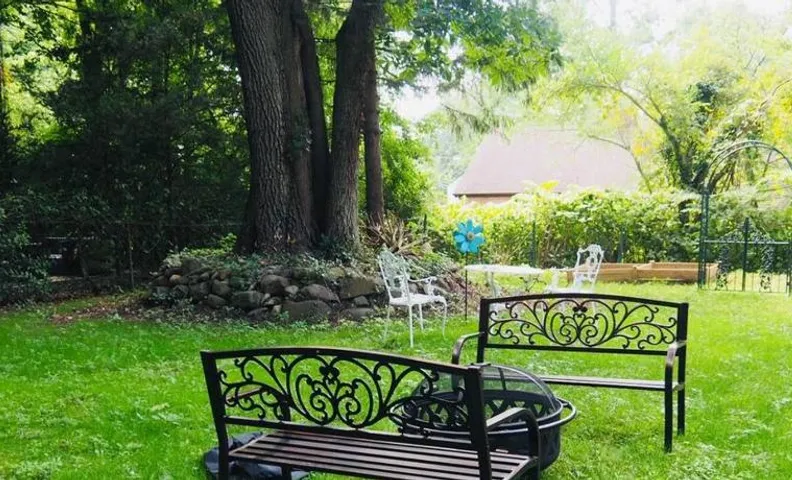 Maison de Jardin Yale New Haven for Large Groups