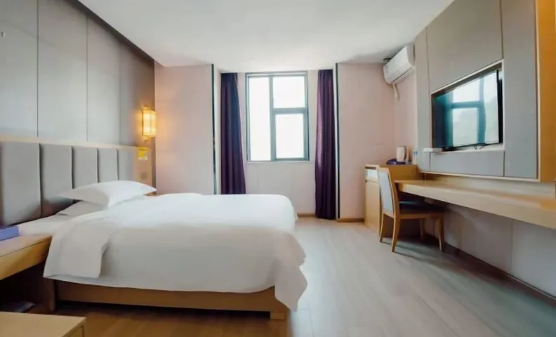 Zheng'an Manfei Hotel (Guitar Culture Squaie Branch)