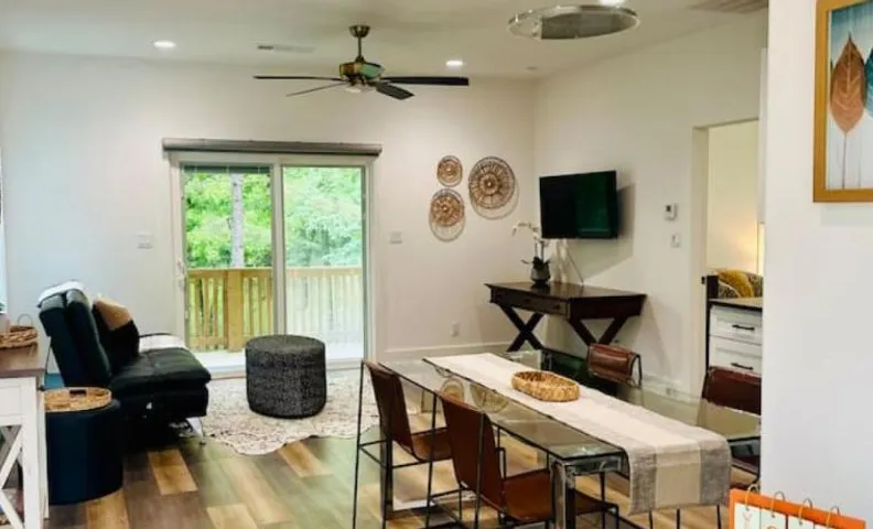 Delux Country Cabin - Pet Friendly