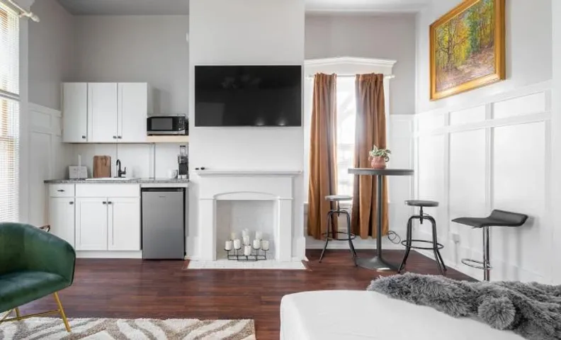 Walk/ Bike everywhere from this Historic Chic Studio