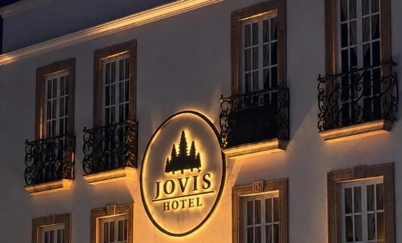 Jovis Hotel - Lujo Cultural