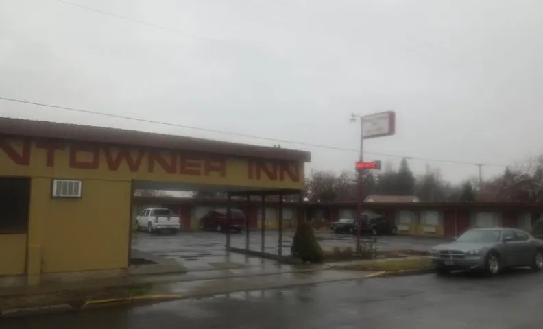 Downtowner Inn