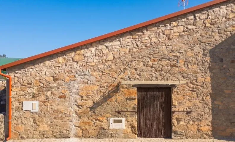 Charming house in Parada with mountain view and fenced garden