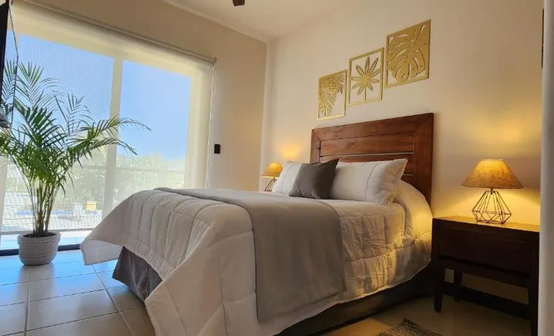 SUITES LOMBOY & PLAZA