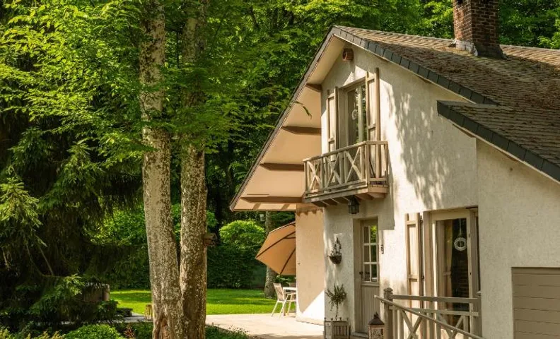 Le Colibri spa jacuzzi