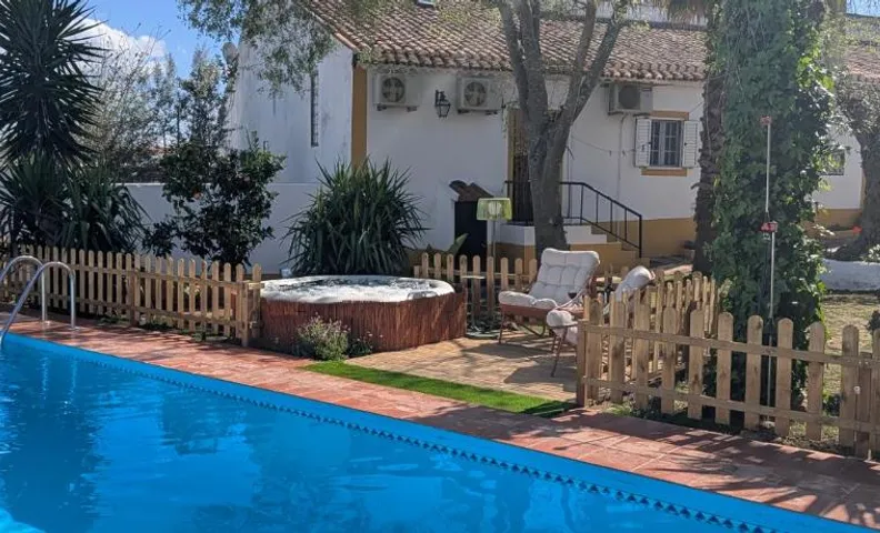 Casa da Ponte Quiet Bed and Breakfast in Alentejo Wine Region
