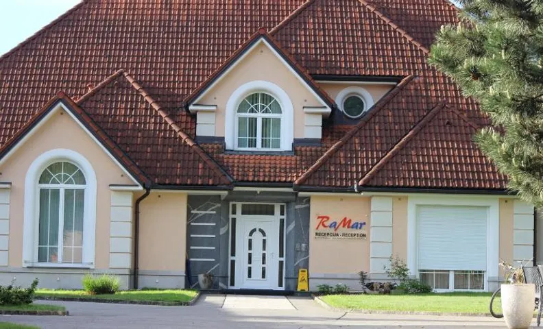 Apartmaji in sobe RaMar