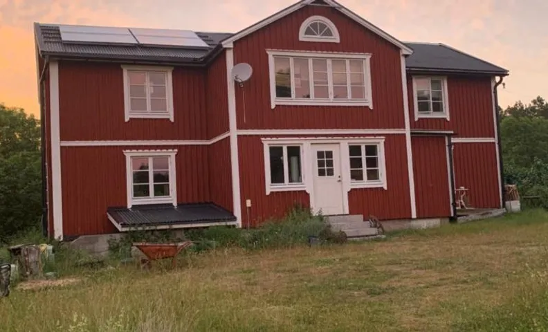 Charming house on large property on Vato