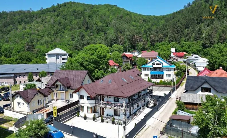 VAIAS Apartamente cu Terasa si Vedere Munte