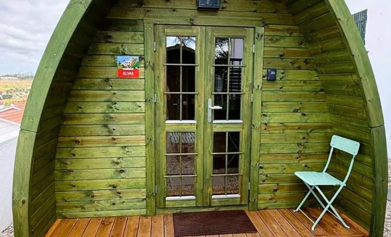 LEIRIA Side Bungalow
