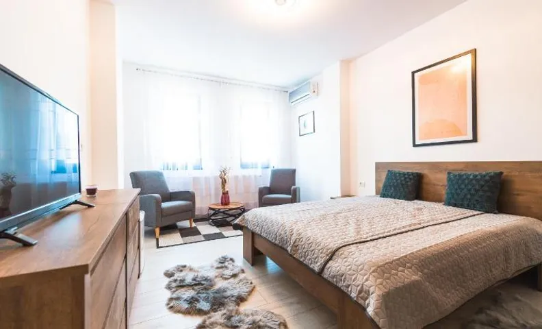EVRA APARTMENTS