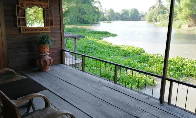 Rustic Charm Suphan