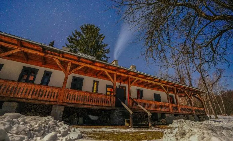 Dobrica Hunting Lodge