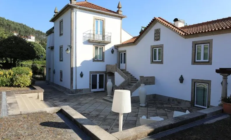 Casa dos Macieis - Entire Main House, Entire Guesthouse or Separate Wing of Main House - Camino Sant
