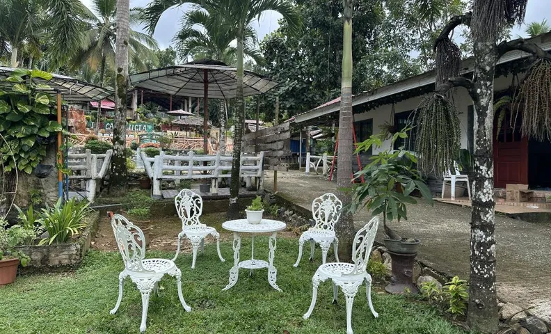 Casa Lucia Resort & Pension House