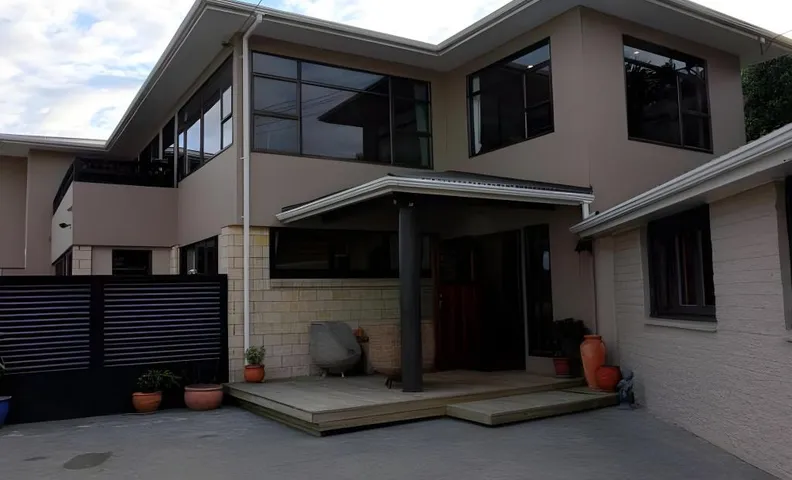 Harbour Lodge