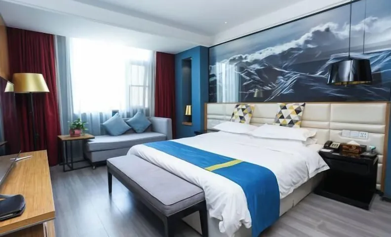 Ceeci Hotel