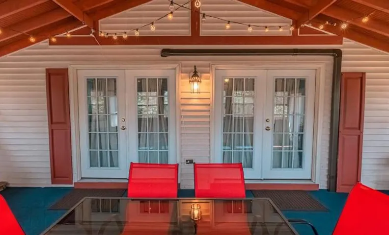 Cheerful Chalet - Fireplace, BBQ, Firepit& Hottub