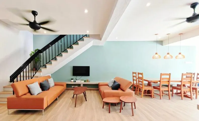 35 BeachHouse Batu Ferringhi 7 Bedroom 7 Bathroom EV friendly