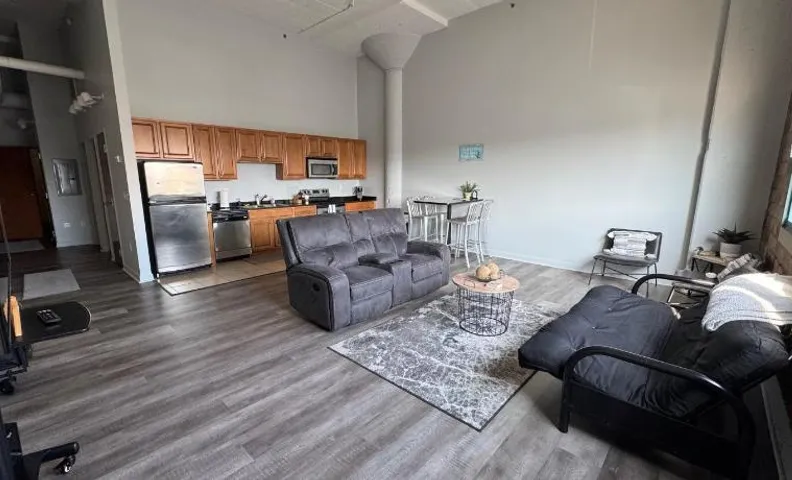 Spacious Condo Minutes to Cedar Point