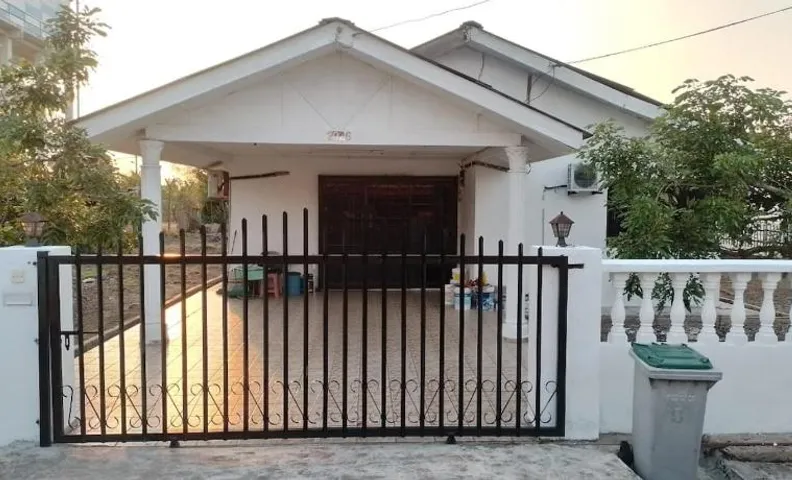 Gemas Homestay RIA