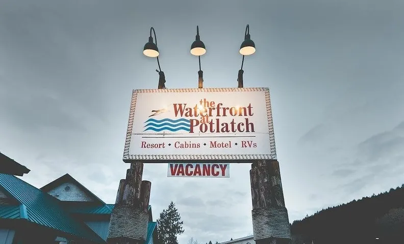포틀래치 워터프런트