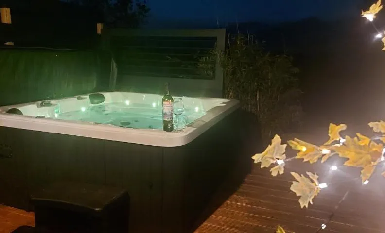 Jacuzzi huisje De Berenshoeve