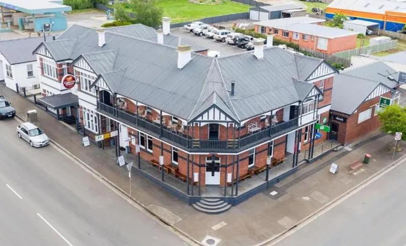 Lords Hotel
