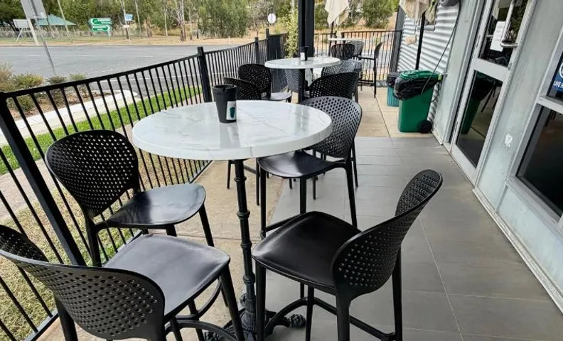 Dooley's Tavern & Motel Springsure