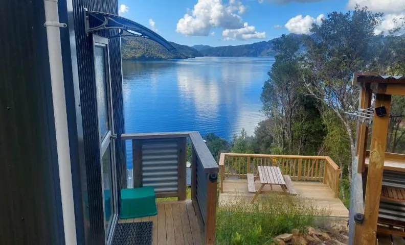 Endeavour View Eco Cabin