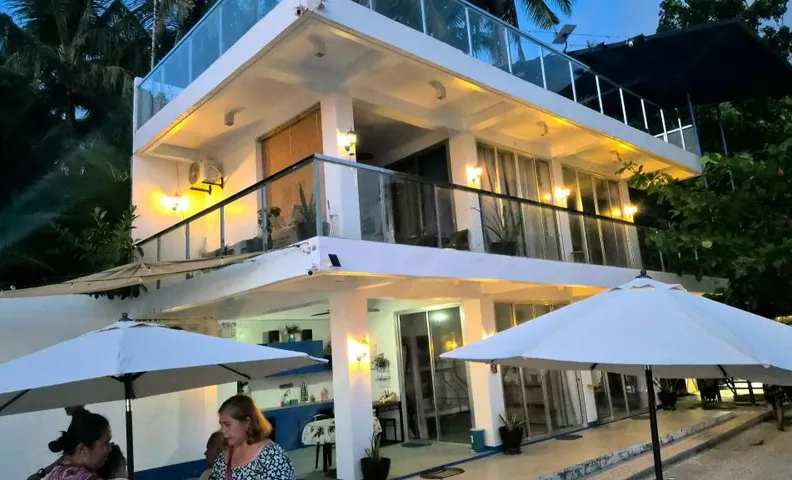 Taguilon Hidden Beach Cove Resort