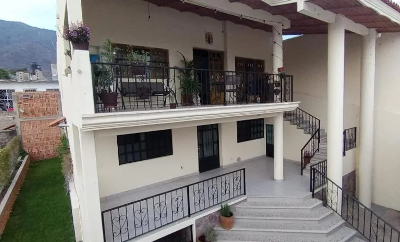 Casa Lago de Luz