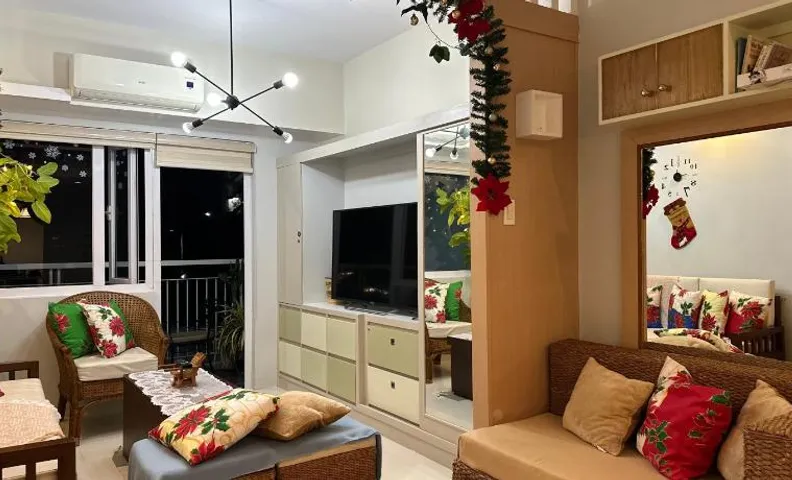 Tagaytay Family Staycation Spacious 2 Unit Condo Sleeps 5 to 7