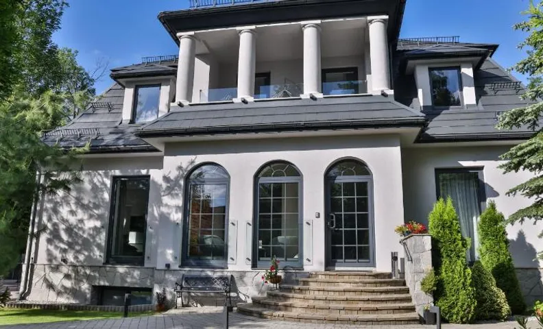 Villa 33