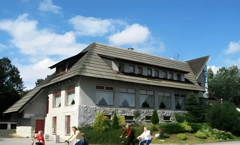 Hotel Podjadek