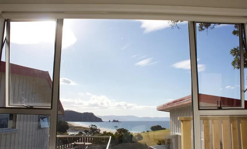 Studio at Otama Beach -Pohutakawa