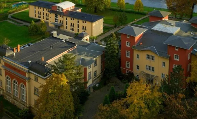 Parkhotel Bad Schandau - direkt an der Elbe