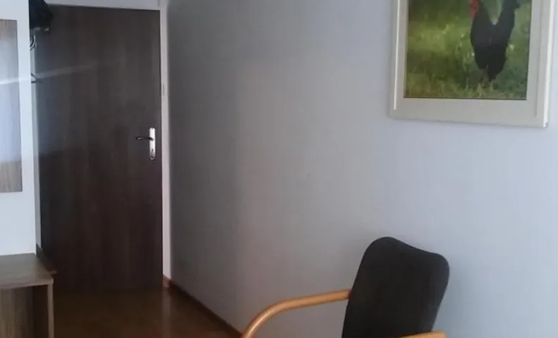 Pod Zachrypniętym Kogutem