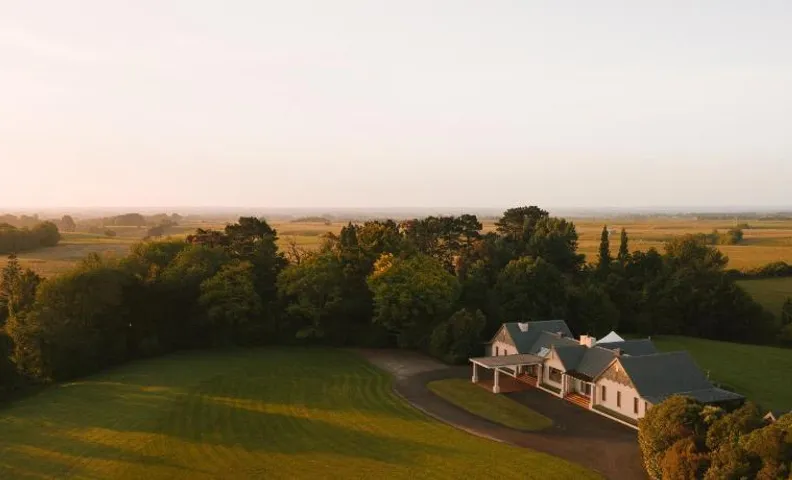 Hiwinui Country Estate