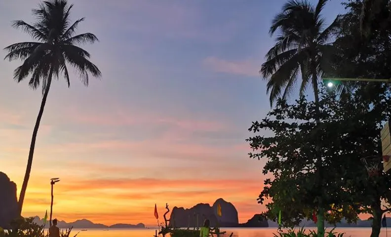 El Nido Beach Camp