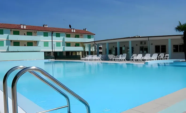 Long Beach Village Residence on the sea with private beach included
