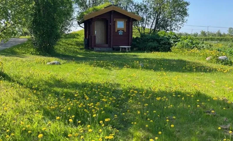 Gårdshytten, Dverbergveien 143