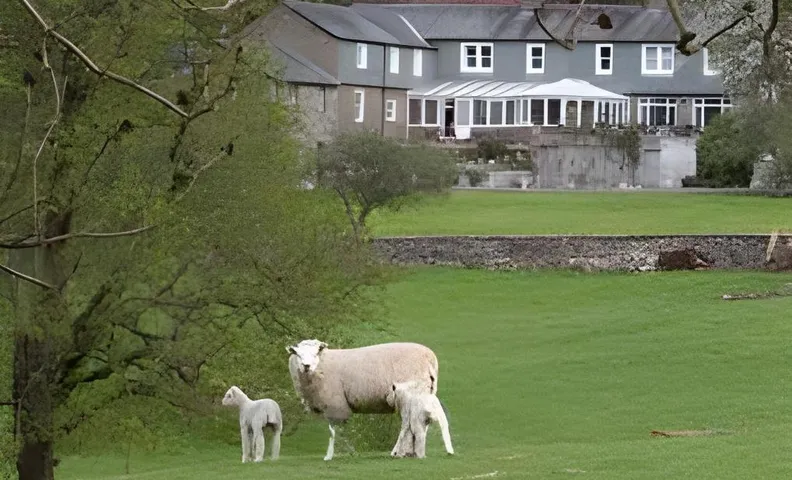 Ravenstone Lodge Country House Hotel