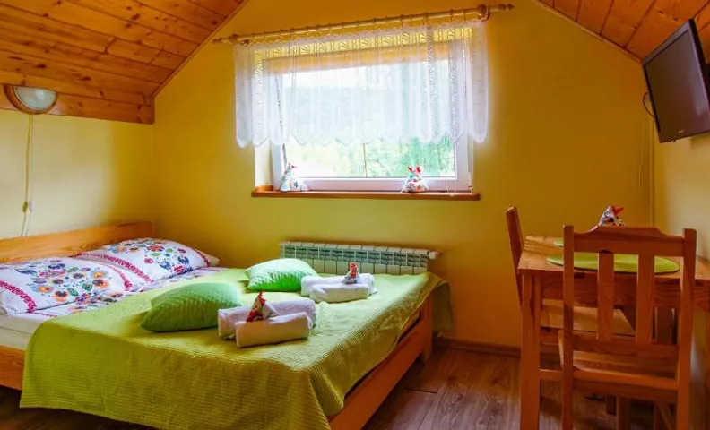 DOMEK NA ZARZECZU