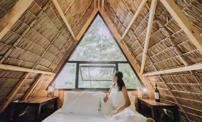 시크릿 헛, 부사이의 트리 헛