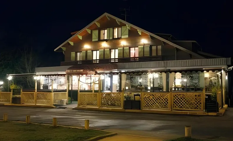 Logis Hotel Restaurant Le Chalet du Mont Roland