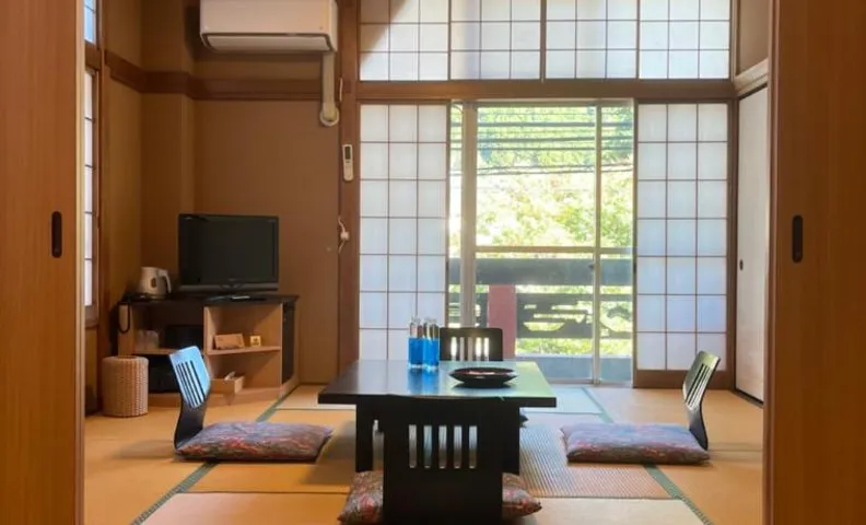 民話の宿荒澤屋旅館 Arasawaya Ryokan, a inn of folk tales