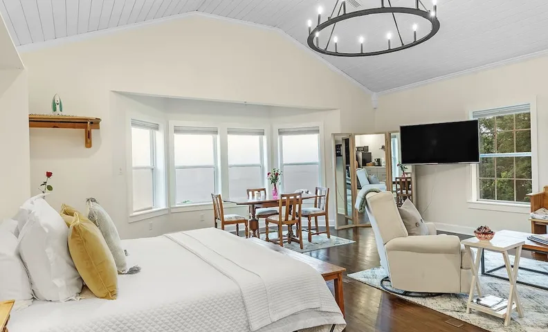 주빌리 스위트 부티크 B&B