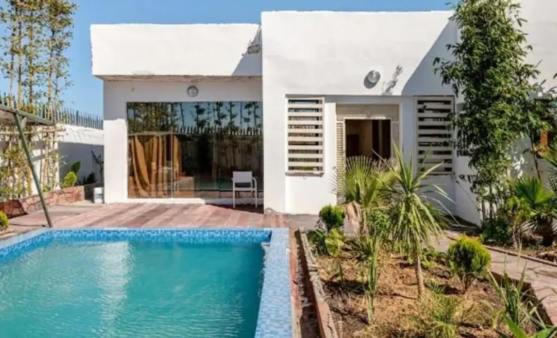 Villa with private pool and sea view