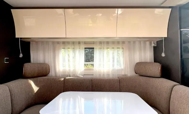 Scandi Hotel on Wheels !The Peak of Your Dreams